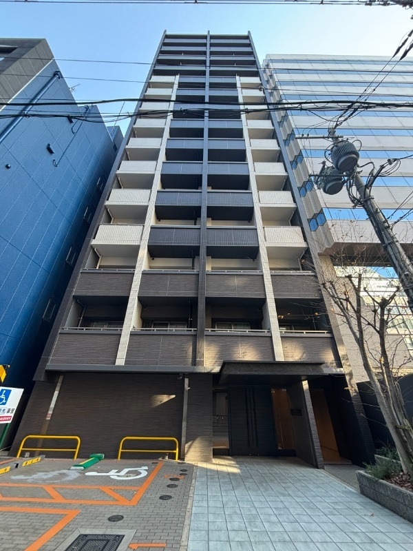 大阪府大阪市西区靱本町１丁目